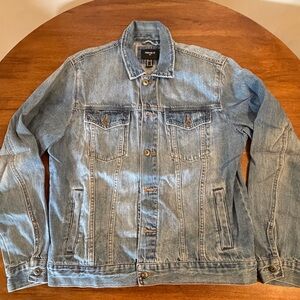 Men's Light Wash Denim Jacket